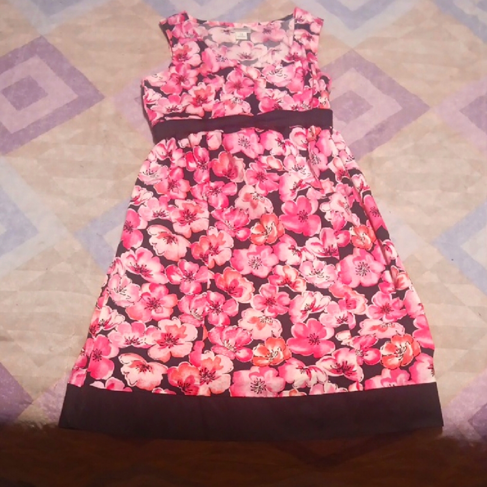 Motherhood Maternity Floral Spring Dress size Medium